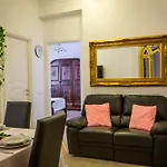 Apartment In The Center Of Rome With Spectacular View Of The Dome