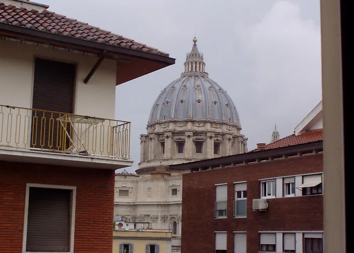 Apartment In The Center Of Rome With Spectacular View Of The Dome
